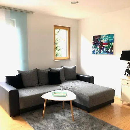 Exklusive M. Terrasse, Ruhig Gelegen Apartment *